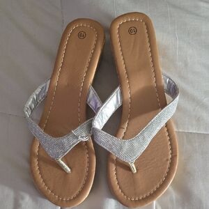 Silver Glitter Toe-Post Women’s Sandals Size 10